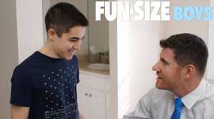FunSizeBoy Eli Lincoln Gets Fucked Bareback AGAIN By King Size Doctor  Legrand Wolf | STR8UPGAYPORN