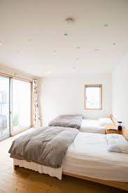 無駄を省いて快適にシンプルが美しいストレスフリーに暮らすコツ ベッドルーム インテリア 寝室 ナチュラル インテリア