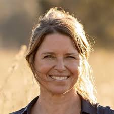 Danette Watson's Instagram, Twitter & Facebook