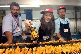 Satay station has several outlets located in klang valley, which include kampung pandan, bandar sri permaisuri, shah alam, and mont kiara. Hj Samuri Satay In Pj As Good As The Kajang Original The Star
