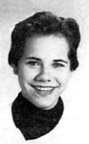 Carolyn Patsy's Instagram, Twitter & Facebook