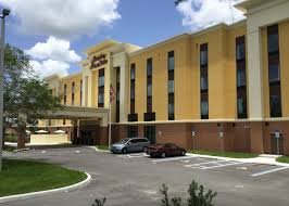 Our hotel offers complimentary breakfast, complimentary internet, and a convenient location close to everything nashville has to offer! Hampton Inn Suites Donahue