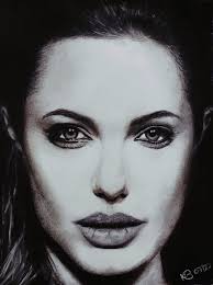 How do you feel about this picture? I felt courage, anger and doubt. Model:  cats Format: 300 x 400 mm Medium: Graphite charcoal Thanks for your  feedback and support 🙏🌹