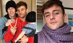 Tom daley courtesy of tom daley/instagram. Tom Daley S Knitting Obsession As Olympian Gifts Husband Had To Adjust A Bikini Bottom Celebrity News Showbiz Tv Express Co Uk