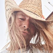 I just want to give love and be loved right back!