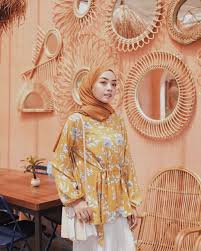 Ada labirin, cafe daun cokelat, dan beberapa spot tambahan lainnya. 4 Cafe Dengan Spot Foto Ala Selebgram Di Surabaya Nusa Daily