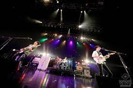 ライブレポート unison square gardenが魅せる今しか出来ないライブ クリープハイプと10年振りに実現した絆のステージ wwsチャンネル unison square garden ライブ ライブ ライブ ステージ