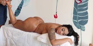 Vitoria Beatriz Happy Ending Massage - Tnaflix.com