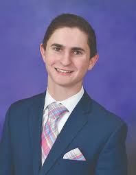 Eli Isaacs's Instagram, Twitter & Facebook