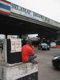 How to do so was a bit confusing and the information we had found online was sketchy at best, at least going our direction. Datei Danok Sadao Border Crossing2 Jpg Wikipedia