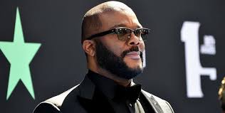 Man freed from life sentence offered job from Tyler Perry