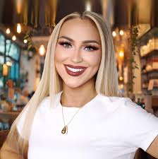 Any ideas for good restaurants to host family