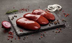 Consumir fígado de boi faz mal à saúde? Entenda os efeitos