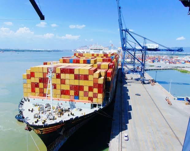 Đưa đội tàu biển chinh chiến quốc tế, nâng cấp hạ tầng cho chiến lược xuất nhập khẩu đến năm 2030 - Tổng công ty Hàng hải Việt Nam-VIMC
