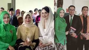 However, soon after ramaphosa had finished his speech, lungisa. Hadiri Pernikahan Anak Jokowi Simak Gaya Anggun Para Istri Pejabat Ini Siapa Paling Cantik Halaman All Surya
