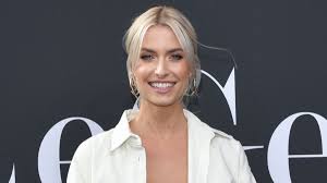 The model is to be a mom. The Voice Of Germany 2020 Lena Gercke Macht Schluss Sie Ubernimmt Ihren Job Bei Tvog News De