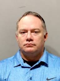 Ex-Detroit police officer accused of using prisoners' debit cards to  embezzle