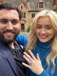 Taydam Knowles announces engagement