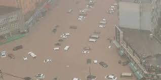 В результате наводнения в китае погибли 25 человек, пропали без вести минимум 10, порядка 200 тысяч вести в 20:00. Sftfpkymkhewsm