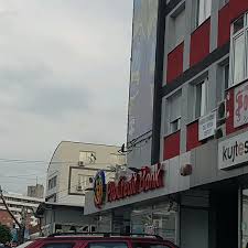 A german group headquartered in frankfurt and supervised by both the german financial supervisory authorities at group level and the respective regulatory body in each country. Procredit Bank Gjilan Office