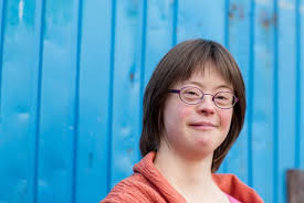 Elle est due à la présence d'un chromosome supplémentaire sur la 21e paire de chromosomes. Touchdown 21 Was Sagen Menschen Mit Down Syndrom Dazu