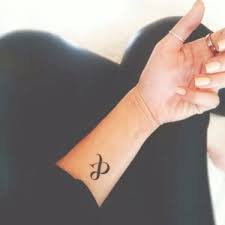 Pin By Sleep Walker On Tattoo Ampersand Tattoo Picture Tattoos Tattoos