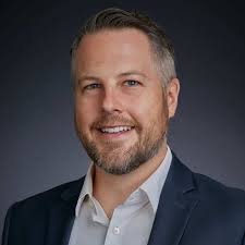 Ryan Bisel's Instagram, Twitter & Facebook