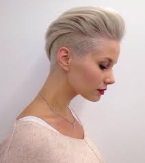 Cheveux très courts femme coiffure cheveux très courts femme. 1001 Idees Coupe Tres Courte Femme La Tendance Qui Court