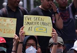 Lucu Dan Tajam Ini 10 Meme Spanduk Demo Mahasiswa Ke Dpr Terbaik
