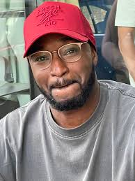 Omar vassell (@OmarVassell)