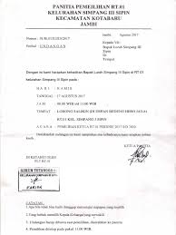 Bakal calon kepala desa mengajukan surat permohonan pendaftaran pencalonan kepala desa kepada panitia pemilihan yang dibuat dengan tulisan tangan dan dibubuhi materai yang cukup (rangkap 4);2. Surat Undangan Pemilihan Rt