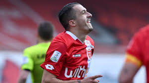 He is 22 years old from portugal and playing for ac monza in the rest of world. Monza Parla Dany Mota Io Ci Credo Possiamo Farcela