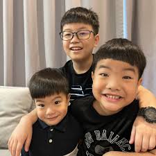 笔胖肉的男团宿舍updated their profile picture.