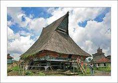 Rumah adat batak karo dapat ditempati oleh dua puluh sampai enam puluh orang. 17 Rumah Adat Karo Ideen Karo Magisches Buch Traditionelle Architektur