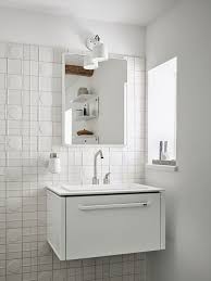 White marble is a timeless, sophisticated material that does not seem to age. T D C