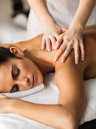 Pin De Katherine Baron Em Be Our Guest Fotos De Massagem Massagem Relaxante Tecnicas De Massagem