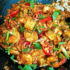 Bahkan, makanan yang satu ini dapat dengan mudah, ditemukan di berbagai kota. Resepi Lontong Goreng Hidangan Dari Johor Yang Enak Dan Mudah Dibuat Daily Masak