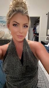 Nicole Welch's Instagram, Twitter & Facebook