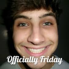 Ethan Roe's Instagram, Twitter & Facebook