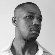 Lisa Stoneham's Instagram, Twitter & Facebook