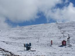 Cerca das 18:15, cai neve em lisboa. Serra Da Estrela Snow Forecast Mid Mountain Snow Forecast Com