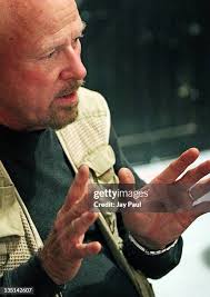 17 Photos & High Res Pictures