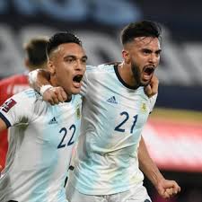 The fifa 2022 world cup qualifying clash between argentine and paraguay will be played at la bombonera stadium (buenos aires) with a local kick off time of 21:00 on thursday, 12 november 2020, which is 01:00 cet on friday 13 november. Argentina Vs Paraguay Por Las Eliminatorias Quien Es Nicolas Gonzalez El Tapado Que Eligio Lionel Scaloni Y Que Convirtio El Empate
