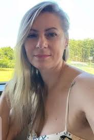 Hello, I'm a widow. I'm new here. Give me a little hello, Hello,  unfortunately there are no costs. but a little hello It means a lot to me.  And the little Greetings