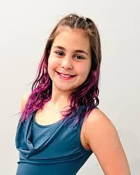 Penny Simone's Instagram, Twitter & Facebook