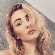 Melissa Keeler's Instagram, Twitter & Facebook