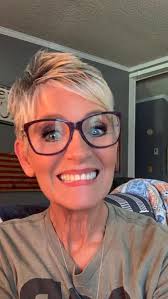 Pixie cut for thin and fine hair