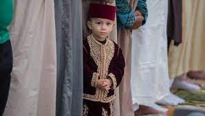 كيفية صلاة العيد احكام صلاة العيدكيف تصلي صلاة العيد والنت في البيتكم عدد القنوتات في صلاة العيدصلاة العيد: Rfznsympbbelbm