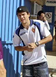 Mas já estava com saudades. Sapunaru Defensive Joker For Zaragoza Marca Com English Version