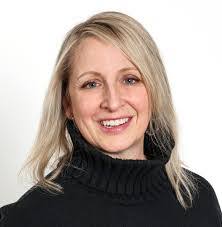 Laura Svec's Instagram, Twitter & Facebook